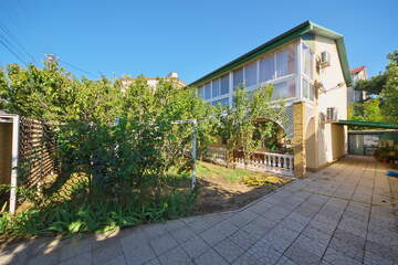 Дом, 212 м², 2 эт.